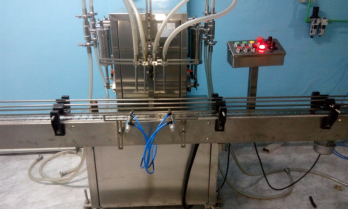 semi automatic flavored milk filling machines (pet or glass) 2 head or 4 head